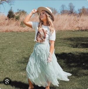 Light Green Ruffled Tulle Skirt Sz M